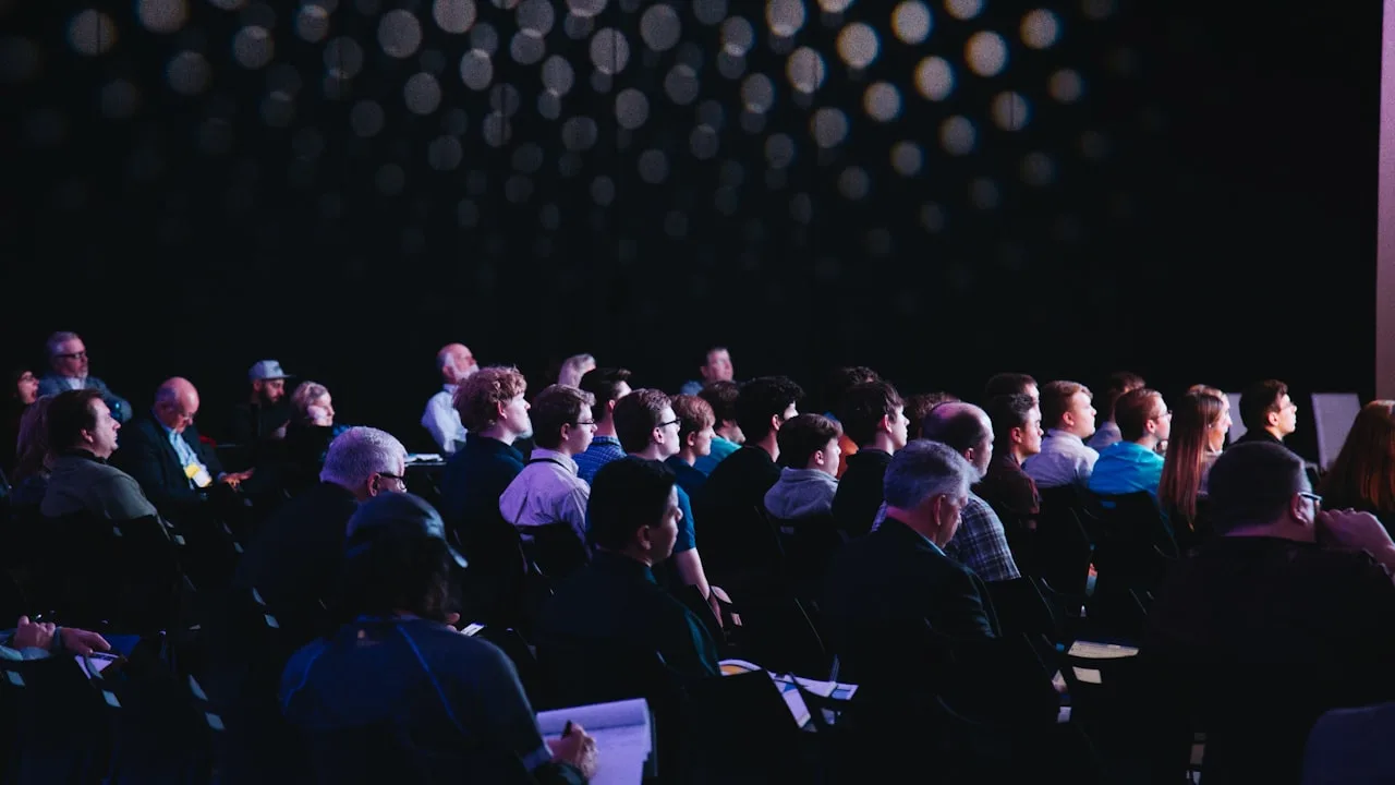 Assemblée constitutive et réunion des membres fondateurs de MINUITDEUX